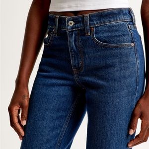 Abercrombie & Fitch Mid Rise Straight Jean
